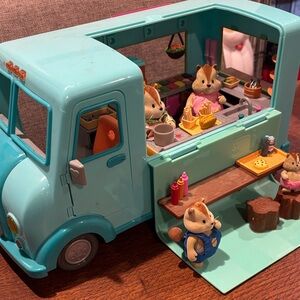Li’l Woodzeez Food Truck Playset